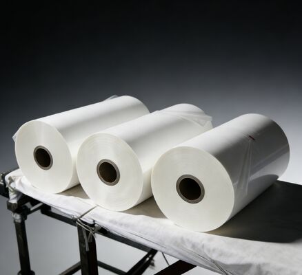 Film de stratification mate avec une épaisseur de 17 à 45 microns et une texture de surface mate lisse avec traitement corona à double face