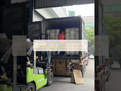 Film de lamination brillante avec traitement Double Corona, adhésif transparent, couleur, offrant adhérence et finition brillante pour emballage professionnel