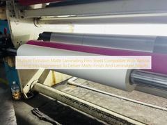 Feuille de film de lamination mate à extrusion multiple compatible avec diverses encres d'impression, conçue pour offrir un fini mat et des résultats de lamination